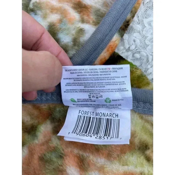 Northwest Abraham Hunter Standing Deer Plush Throw Blanket Brown 47"x57" - Picture 8 of 12